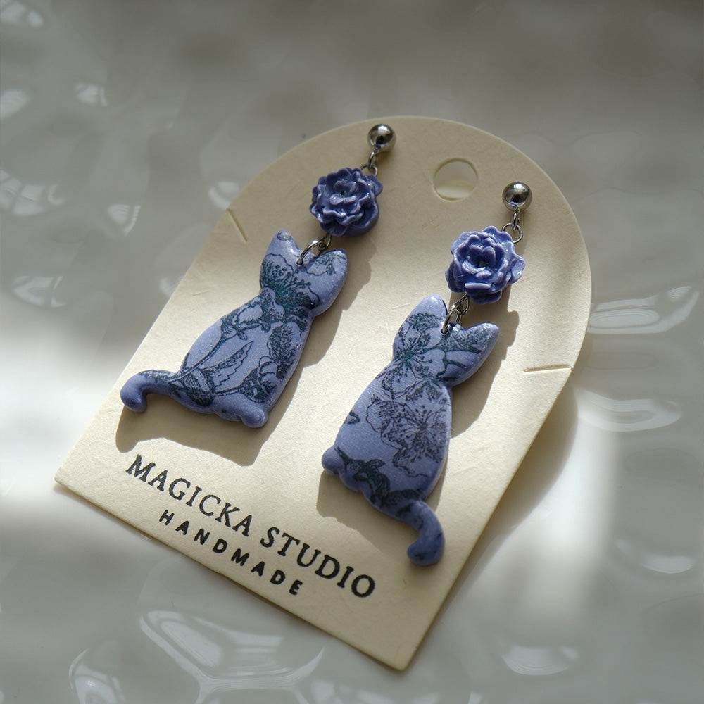 Garden cat earrings