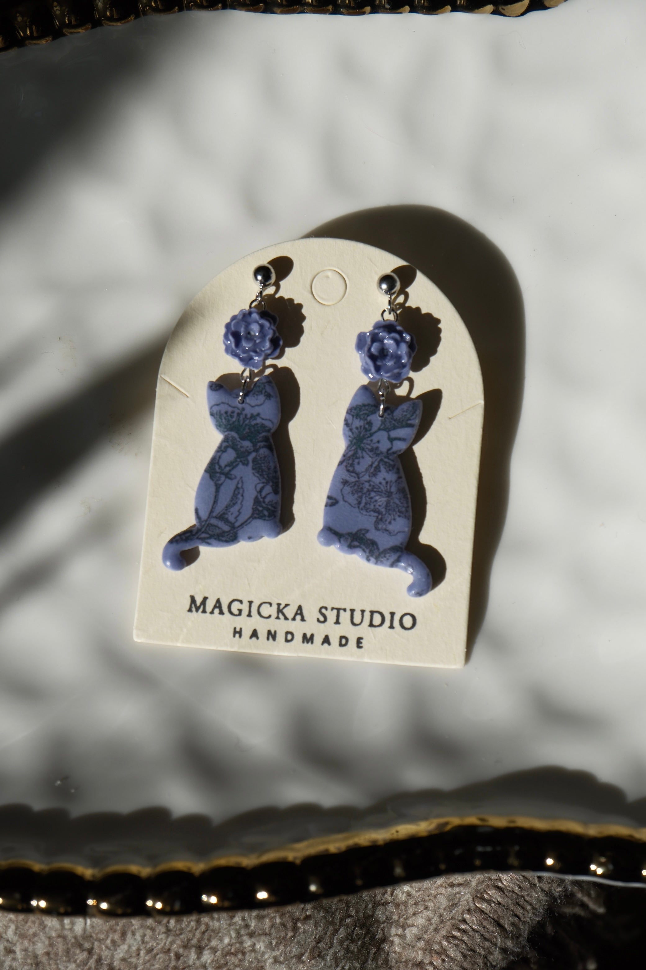 Garden cat earrings